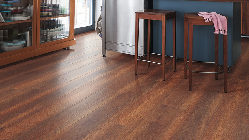 Ламинат Haro Tritty 100 Мербау Макао 533125 фото в интерьере